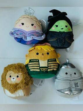 NEW!! Wicked For Good × Squishmallows Limited Edition 5 Piece Plush Set (NWT)